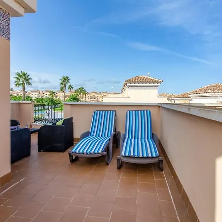 Feriehus Beautiful 3 Bed In