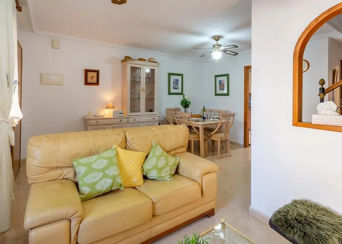Feriehus Beautiful 3 Bed In *